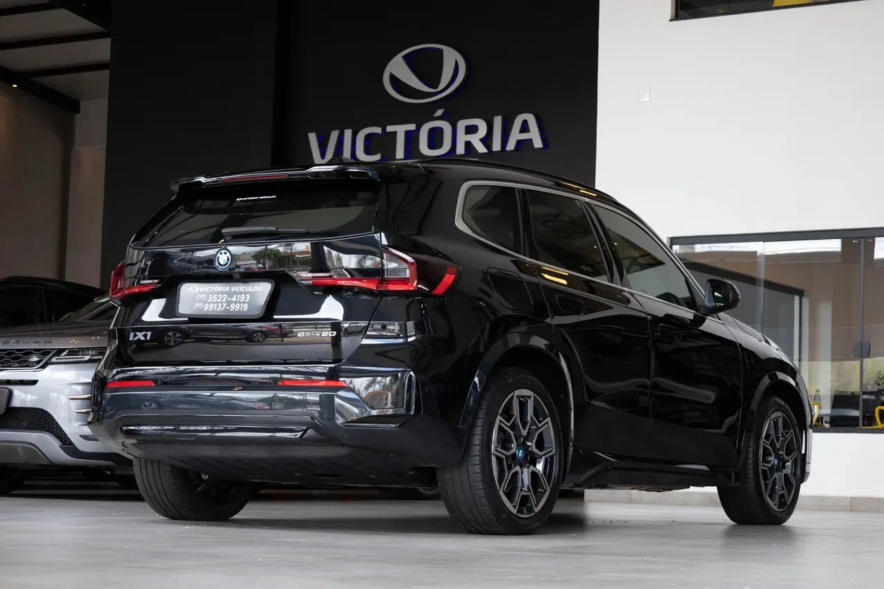 BMW IX1 - Imagem 4