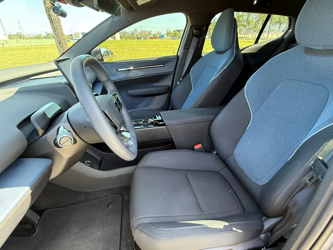 Volvo EX30 - Imagem 19