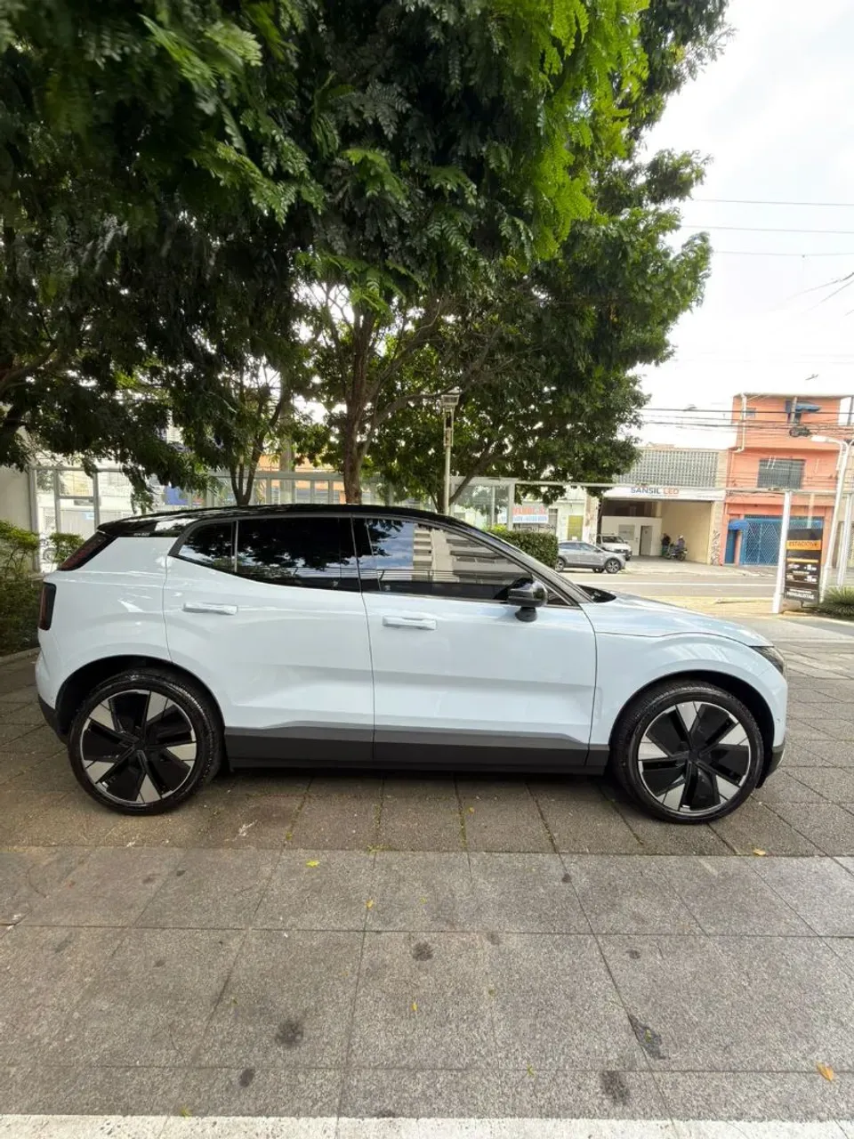 Volvo EX30 - Imagem 2