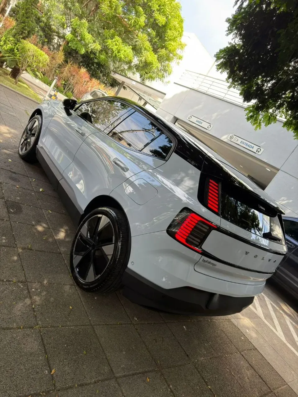 Volvo EX30 - Imagem 4