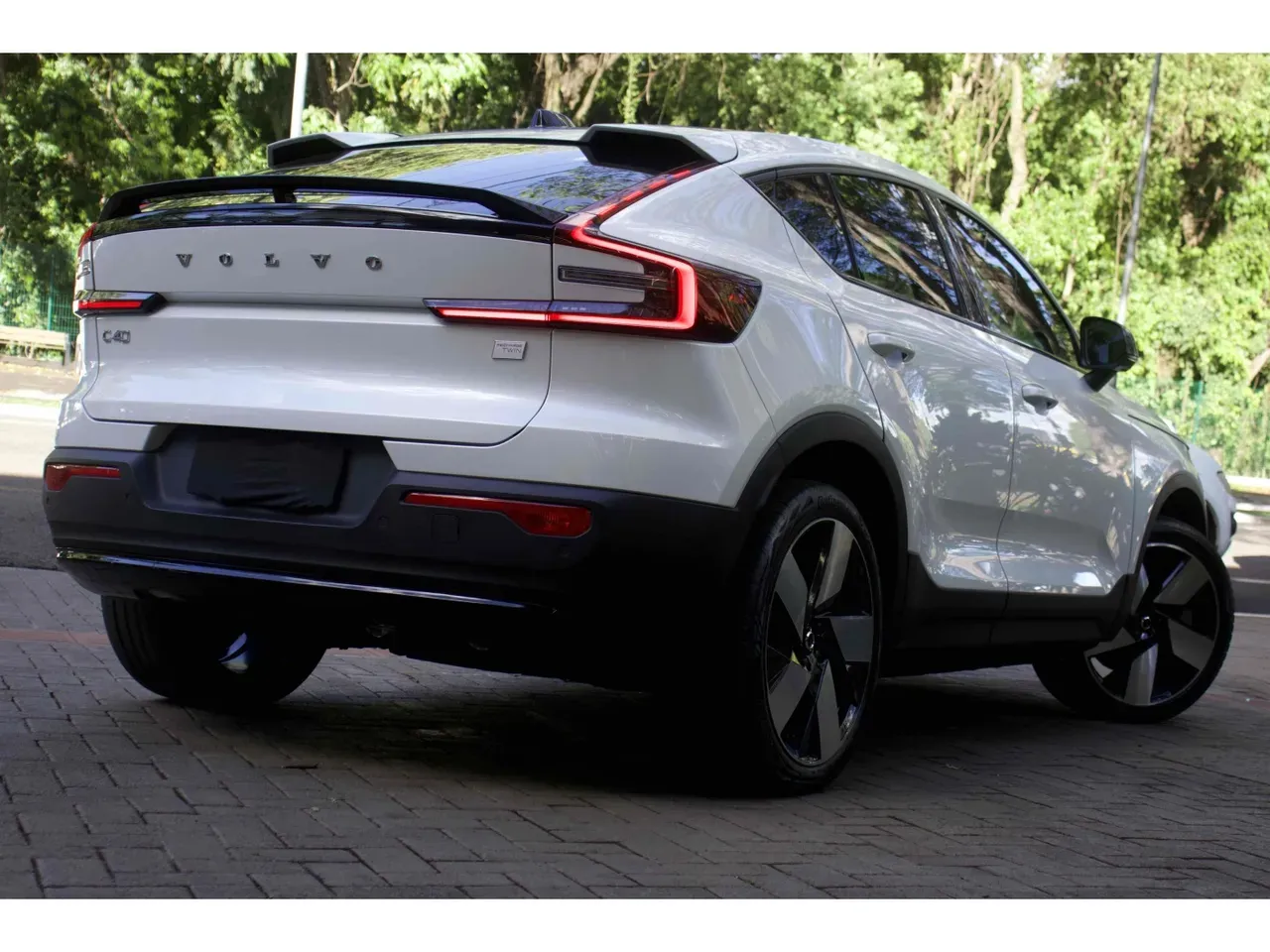 Volvo C40 Recharge - Imagem 4