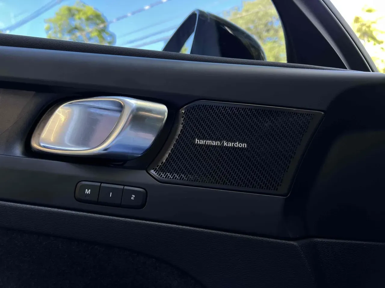 Volvo C40 Recharge - Imagem 12