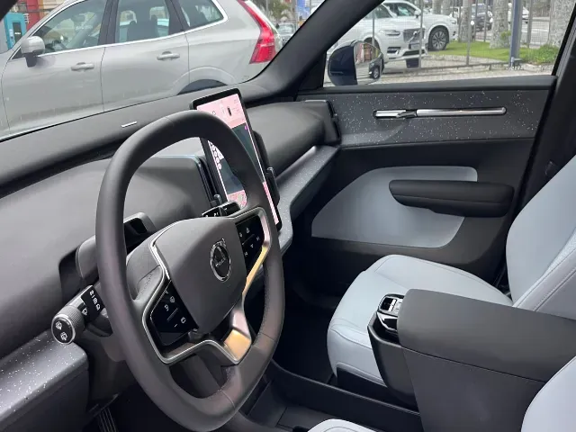 Volvo EX30 - Imagem 11