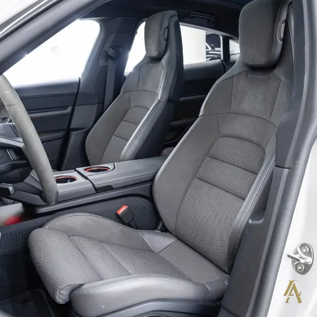 Porsche Taycan - Imagem 7