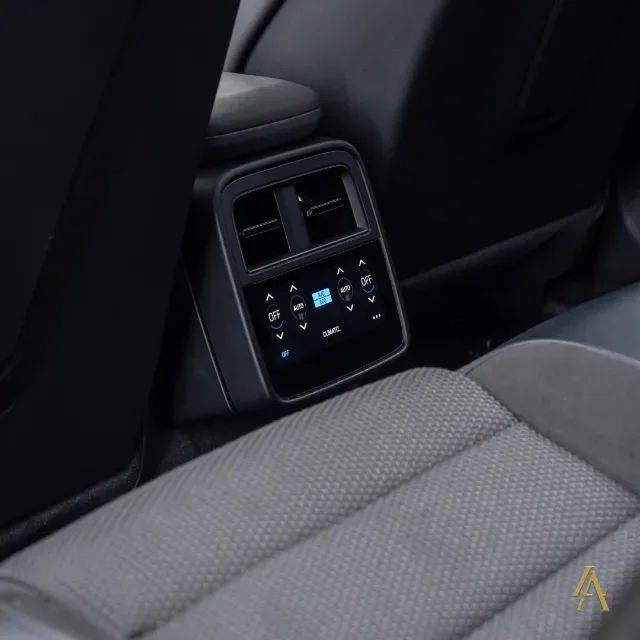 Porsche Taycan - Imagem 9