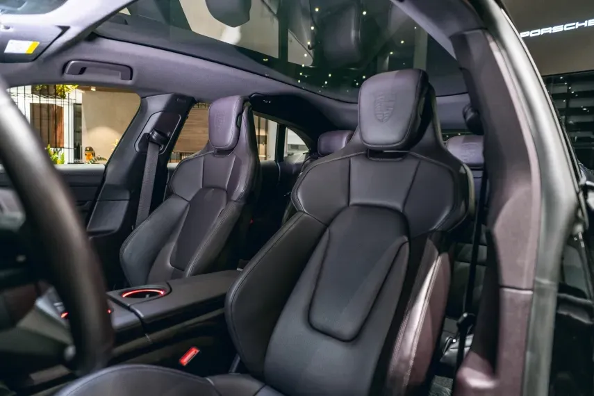 Porsche Taycan - Imagem 8