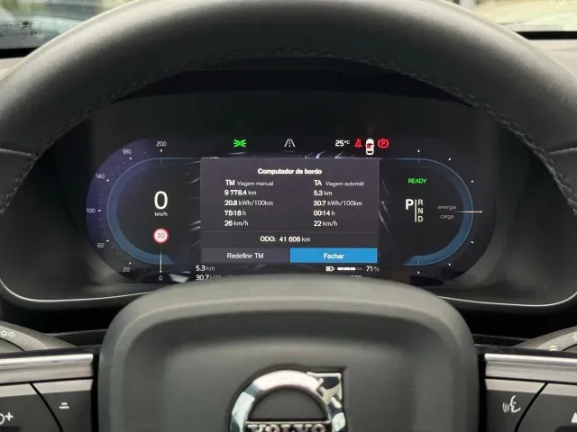 Volvo C40 Recharge - Imagem 18