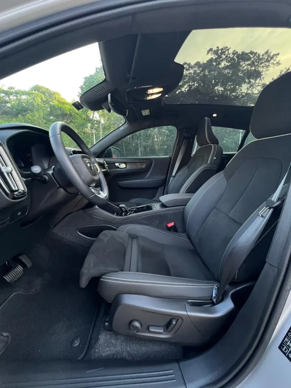 Volvo C40 Recharge - Imagem 17