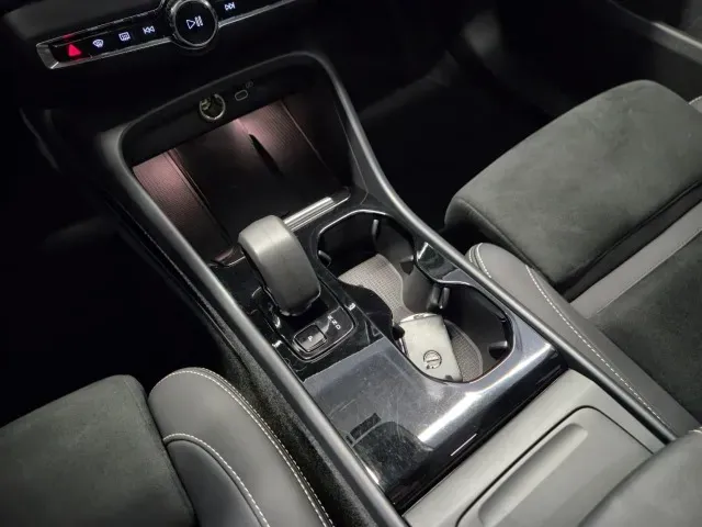 Volvo XC40 Recharge - Imagem 11