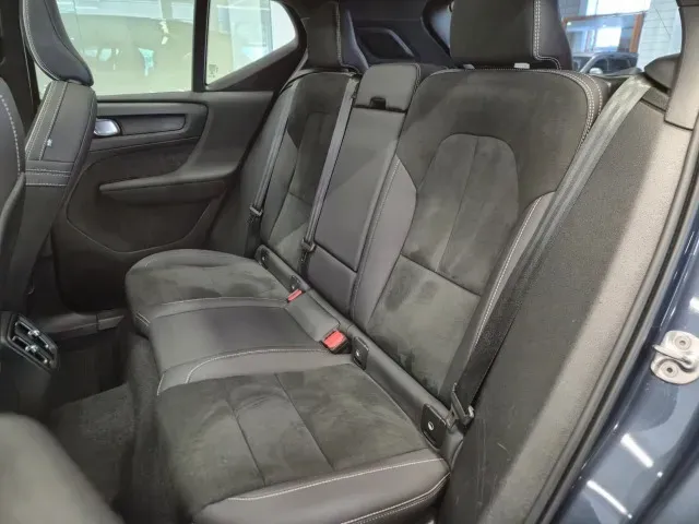 Volvo XC40 Recharge - Imagem 19