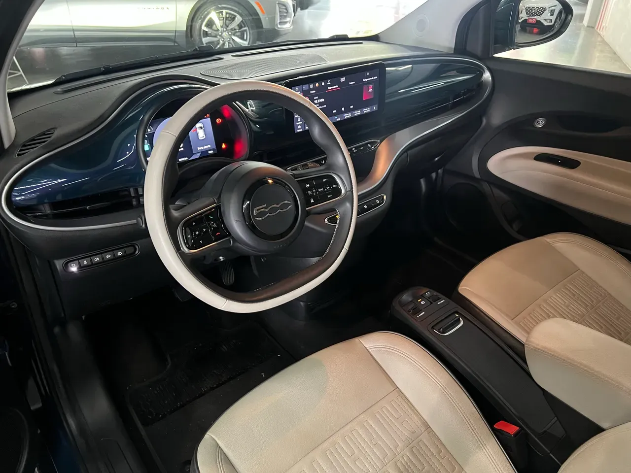 Fiat 500e - Imagem 11