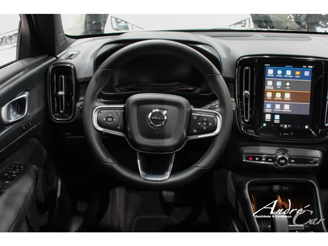 Volvo XC40 Recharge - Imagem 11