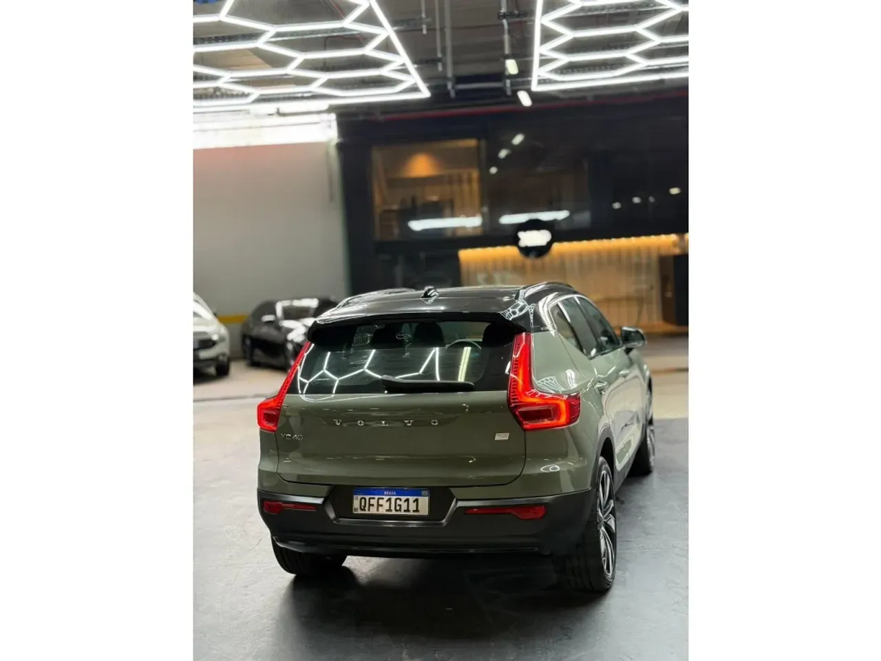 Volvo XC40 Recharge - Imagem 4