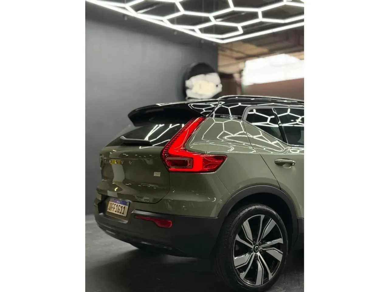 Volvo XC40 Recharge - Imagem 5