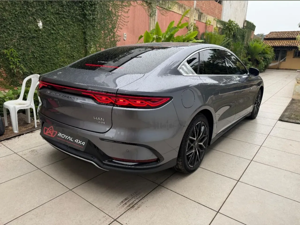 BYD Han - Imagem 6