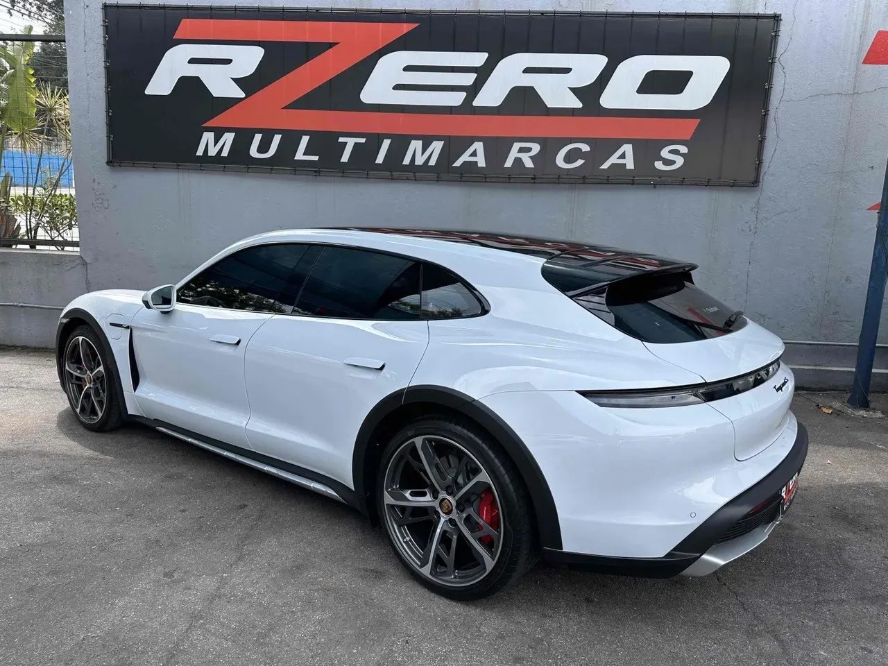 Porsche Taycan - Imagem 2