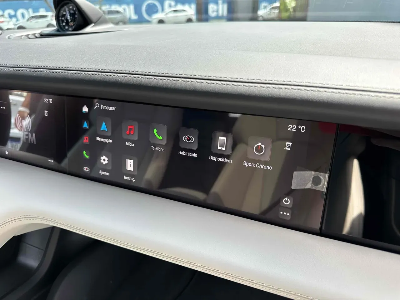 Porsche Taycan - Imagem 12