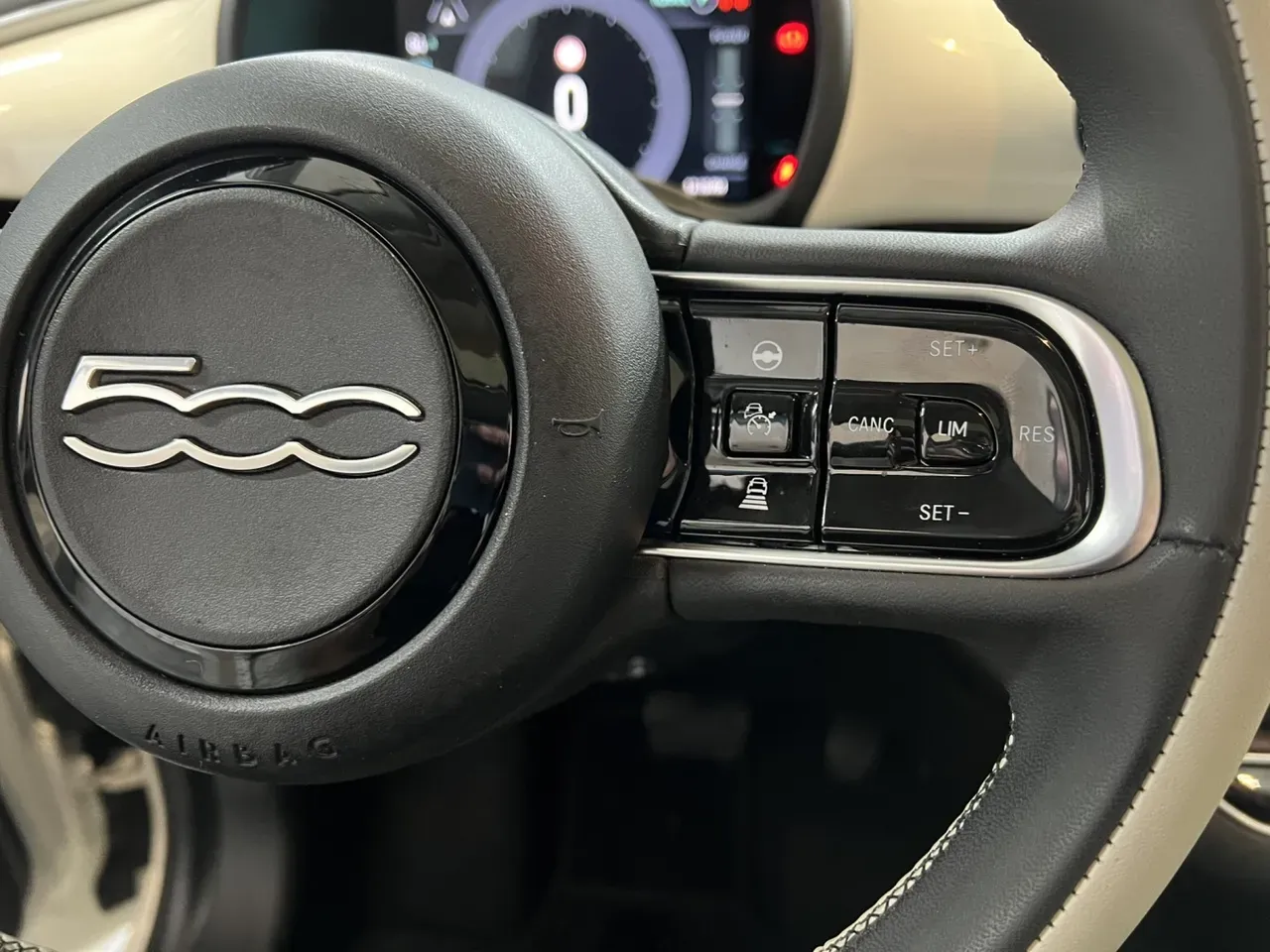 Fiat 500e - Imagem 12