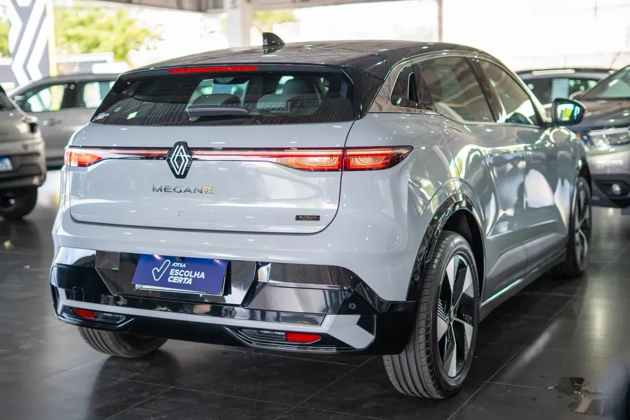 Renault Megane E-tech Electric - Imagem 4