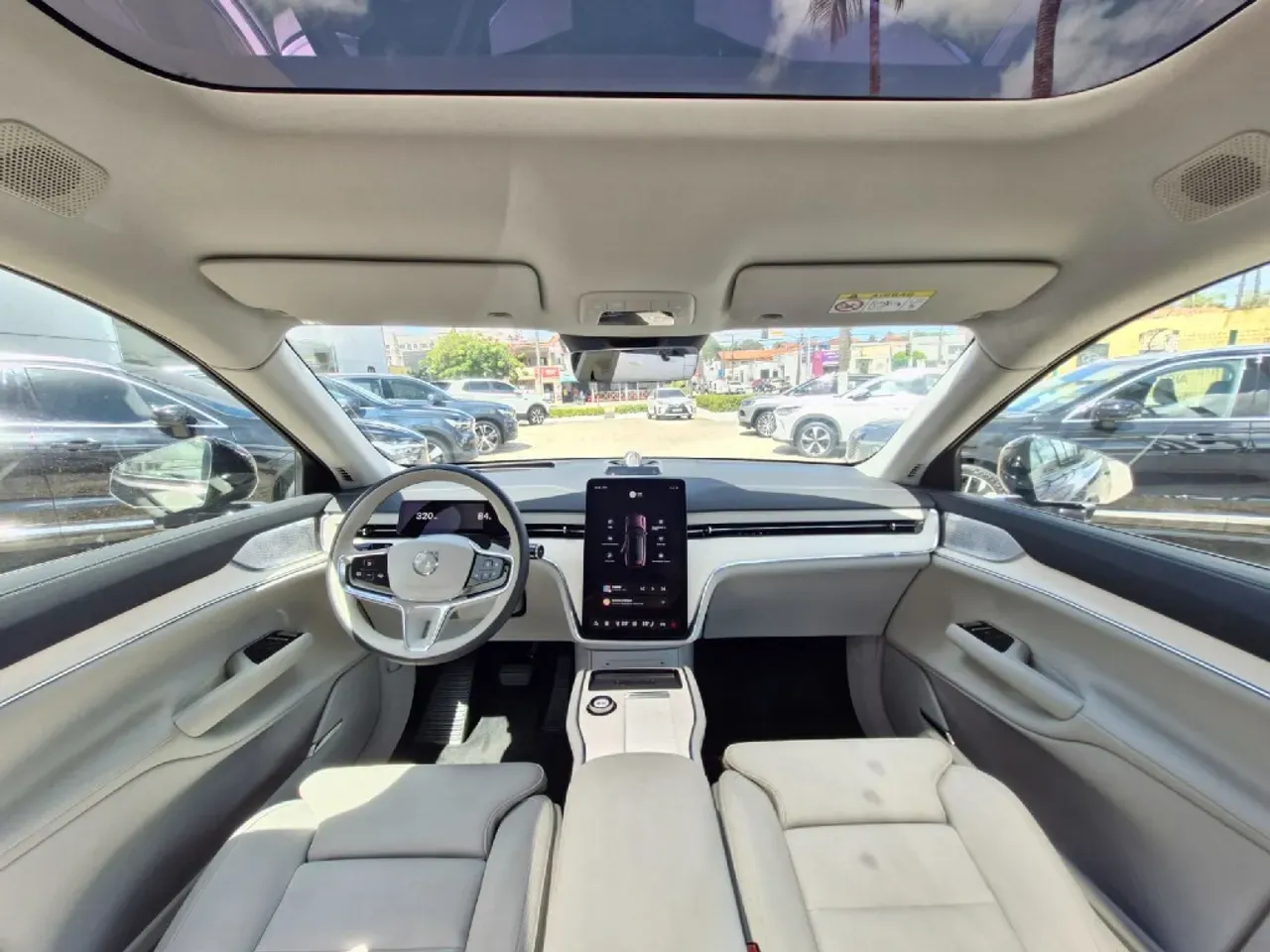 Volvo Ex90 - Imagem 11