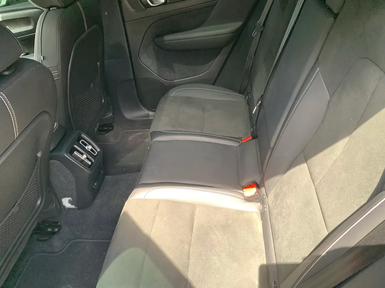 Volvo XC40 Recharge - Imagem 6