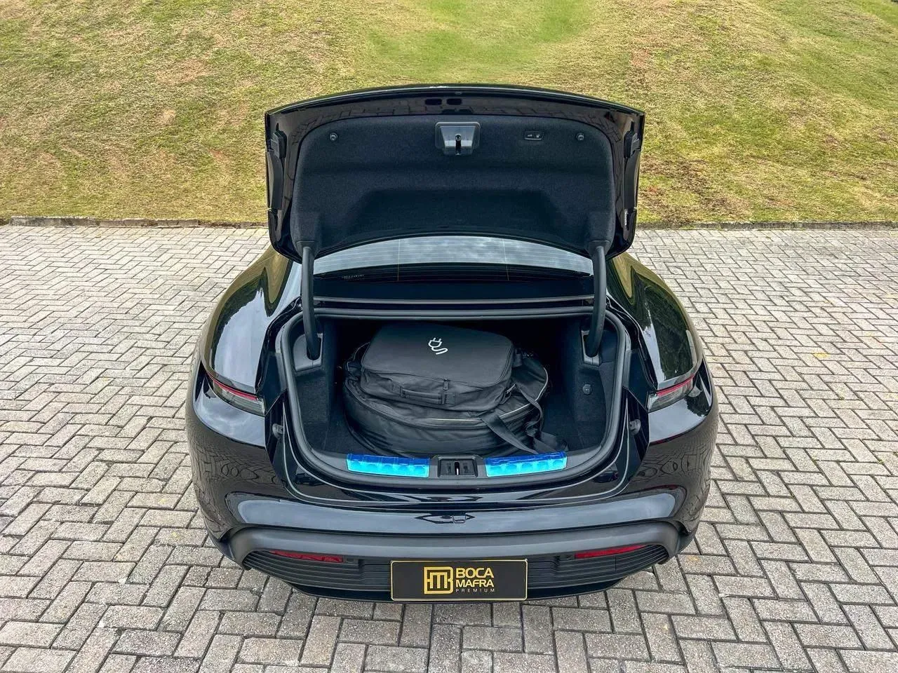 Porsche Taycan - Imagem 20