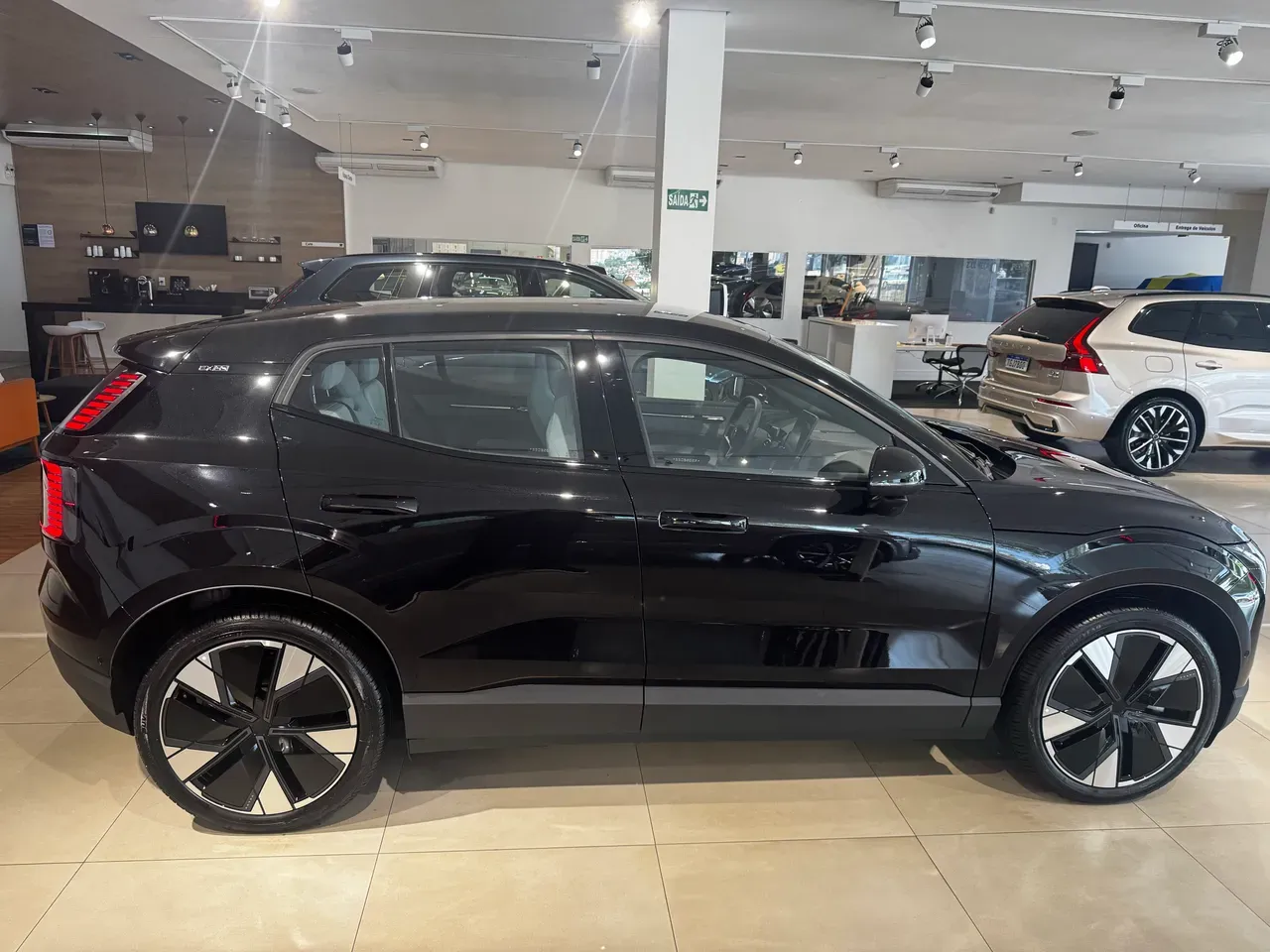 Volvo EX30 - Imagem 6