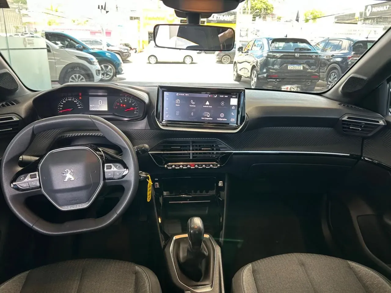 Peugeot E-208 - Imagem 4