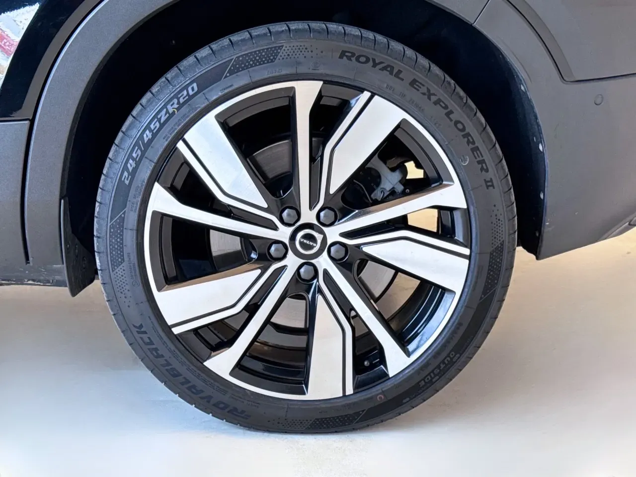 Volvo XC40 Recharge - Imagem 20