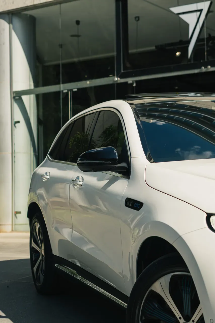 Mercedes Eqc 400 - Imagem 3