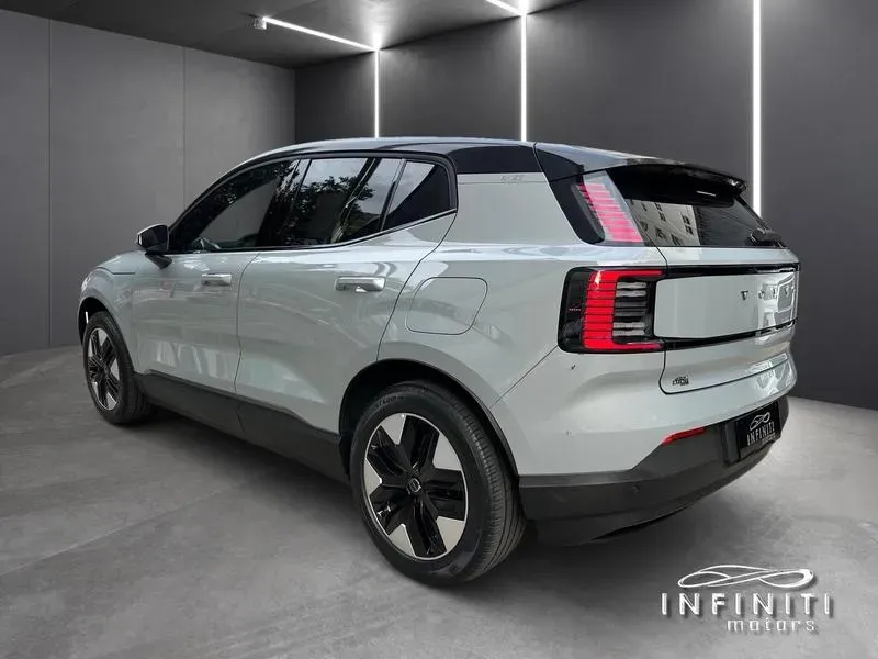 Volvo EX30 - Imagem 4