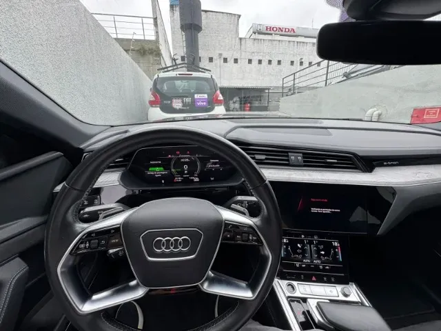 Audi E-tron Sportback - Imagem 3