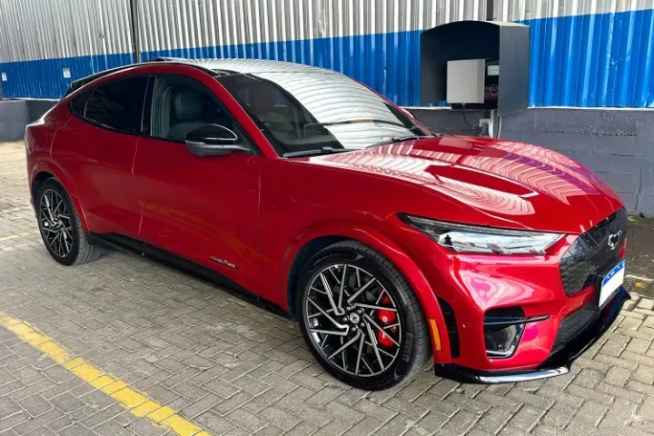 Ford Mustang Mach-e - Imagem 4