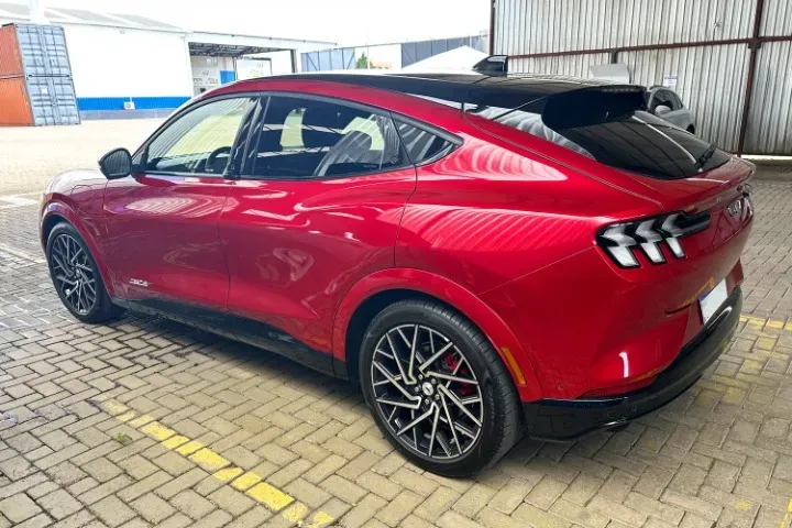 Ford Mustang Mach-e - Imagem 5