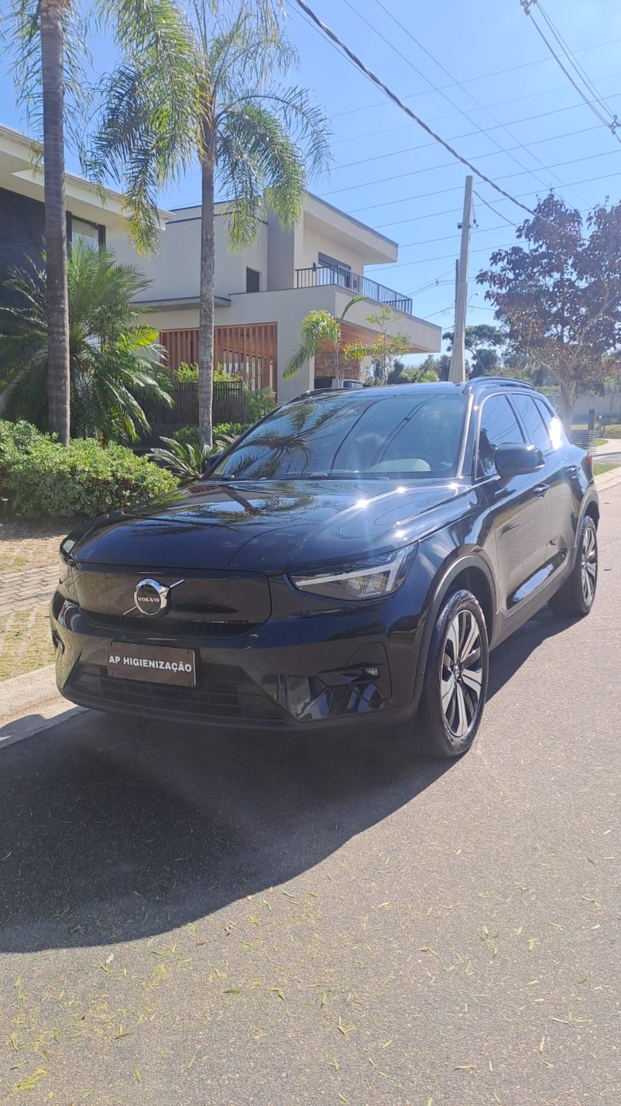 Volvo XC40 Recharge - Imagem 2