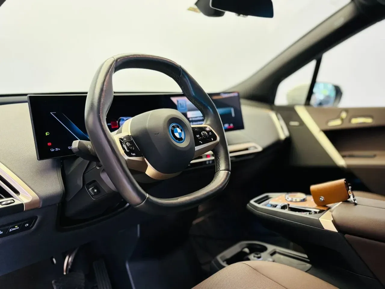 BMW Ix - Imagem 5