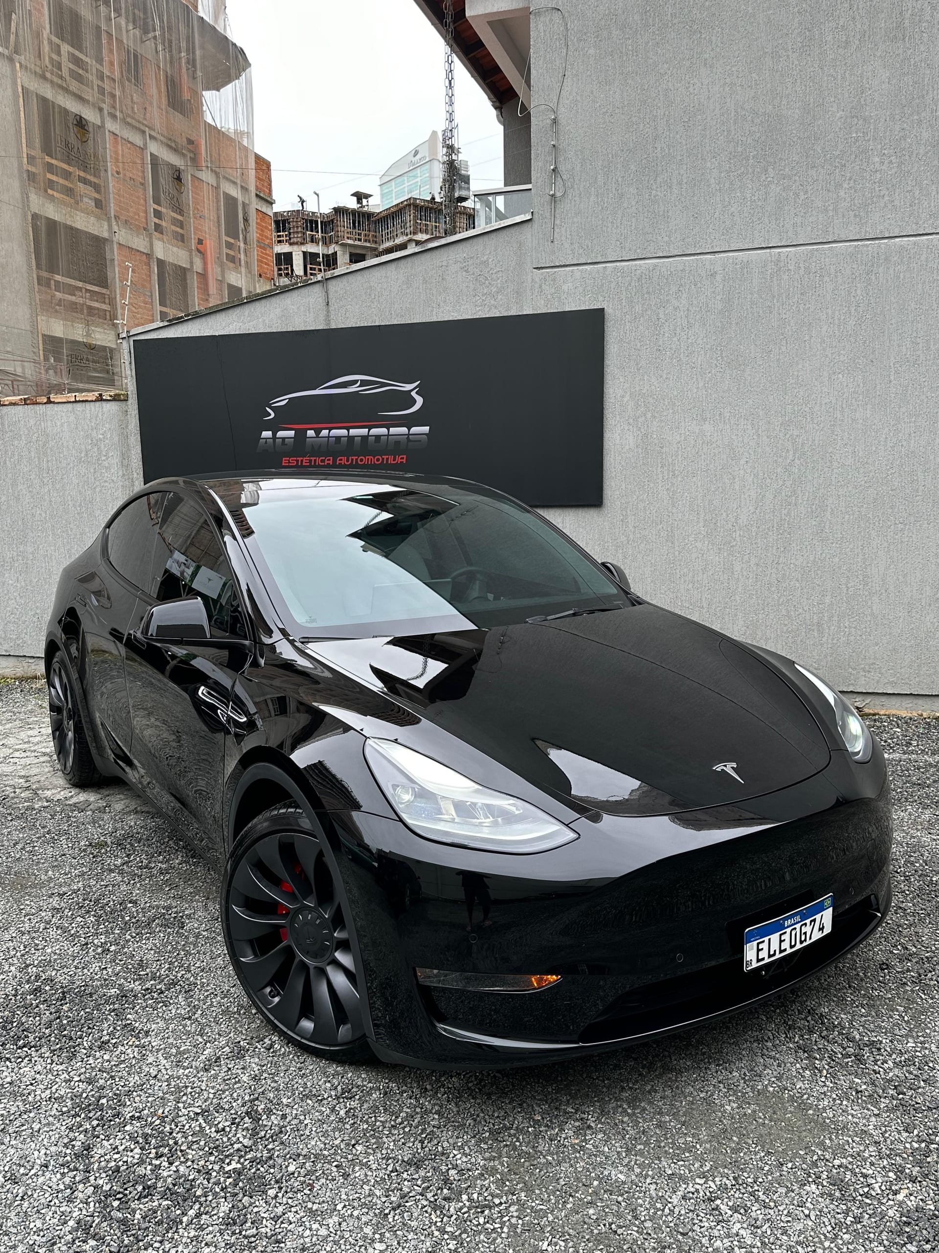 Tesla Model Y - Imagem 2