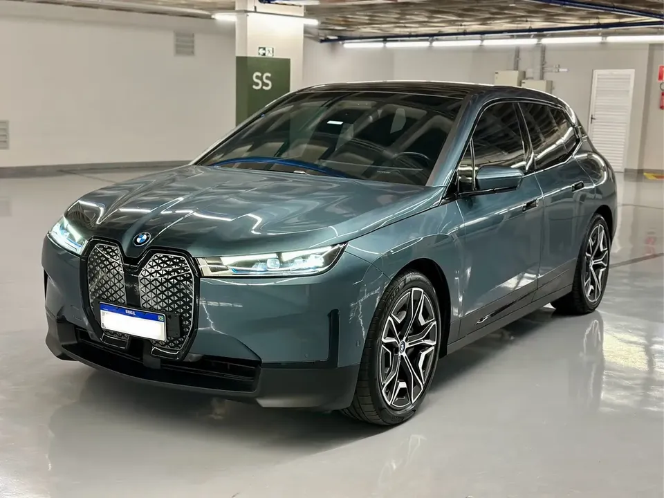 Foto de um bmw ix