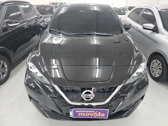 Foto de um nissan leaf