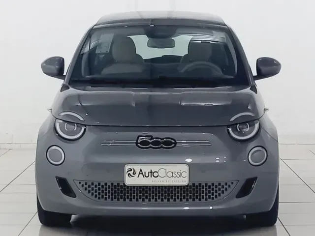 Foto de um fiat 500e