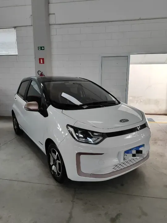 Foto de um jac e-js1