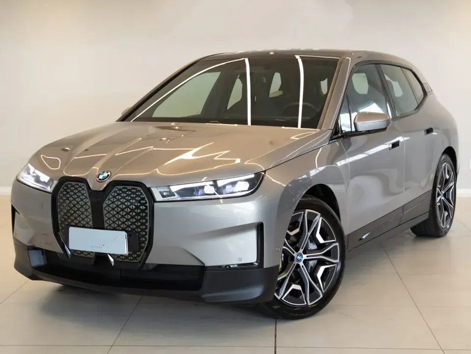 Foto de um bmw ix