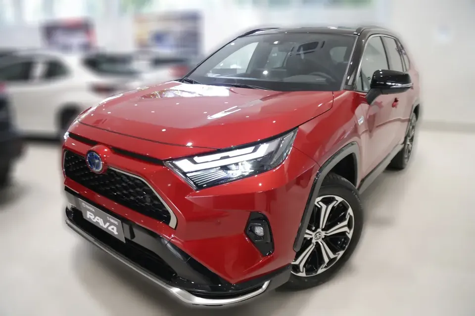 Foto de um toyota rav4 prime