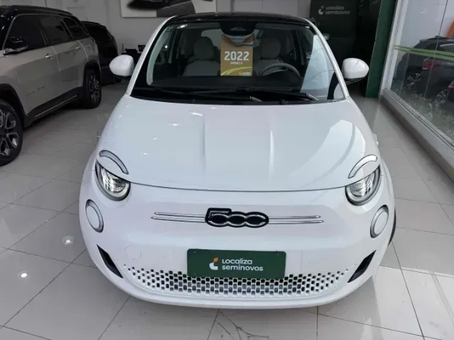 Foto de um fiat 500e
