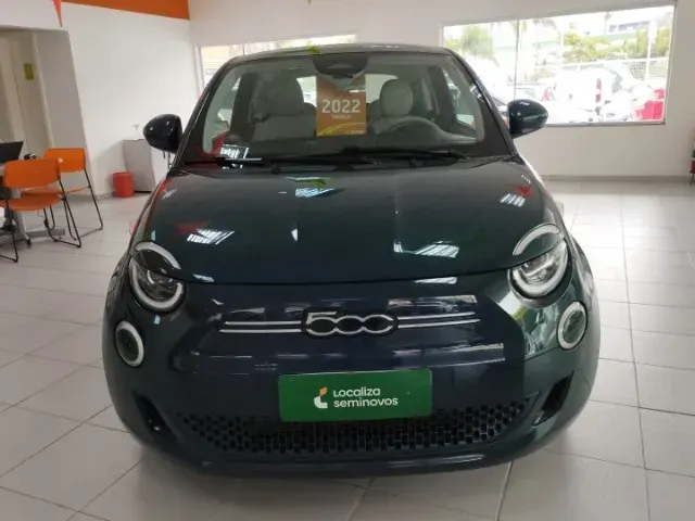 Foto de um fiat 500e