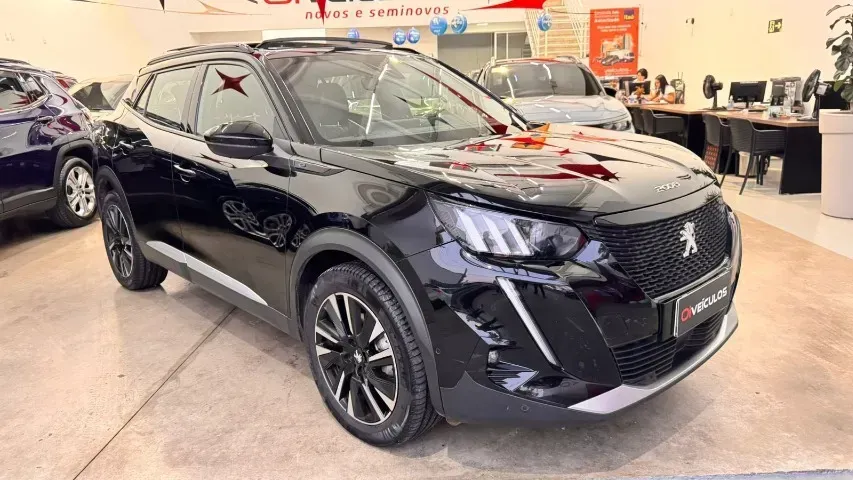 Foto de um peugeot e-2008