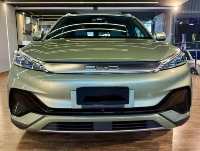 Foto de um byd yuan plus