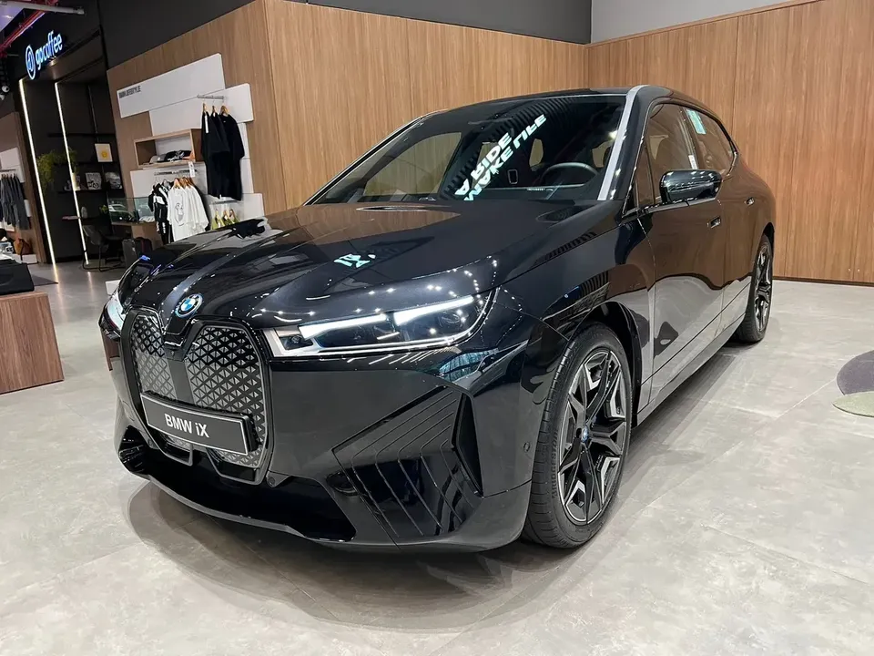 Foto de um bmw ix