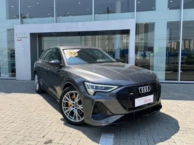 Foto de um audi q4 e-tron