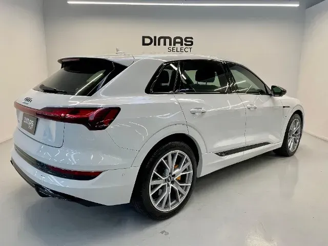 Foto de um audi e-tron gt